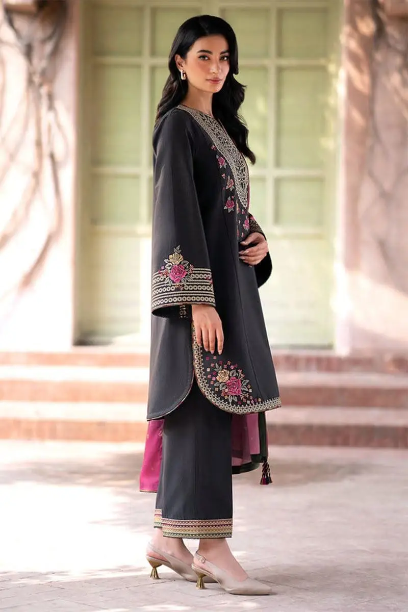 3 Pcs Women's Unstitched Embroidered Suit