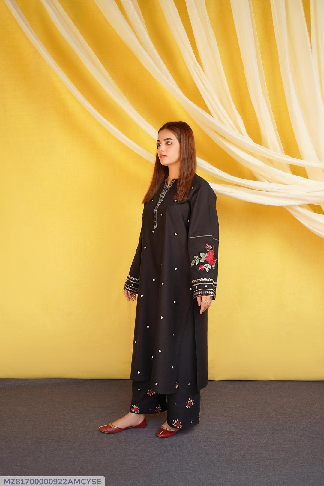 Women Embroidered Lawn Suit Black 2.5 Gazz