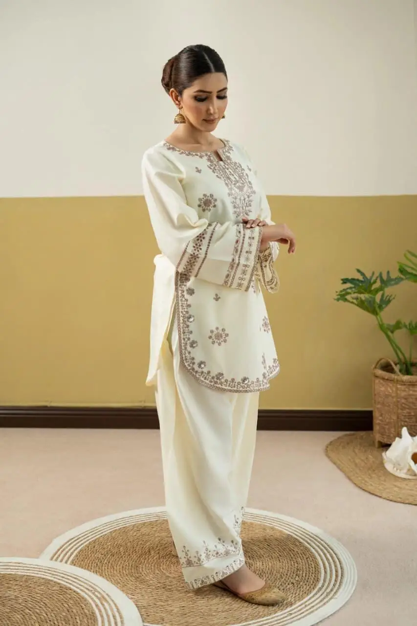 2 Pcs Women's Unstitched Embroidered Suit