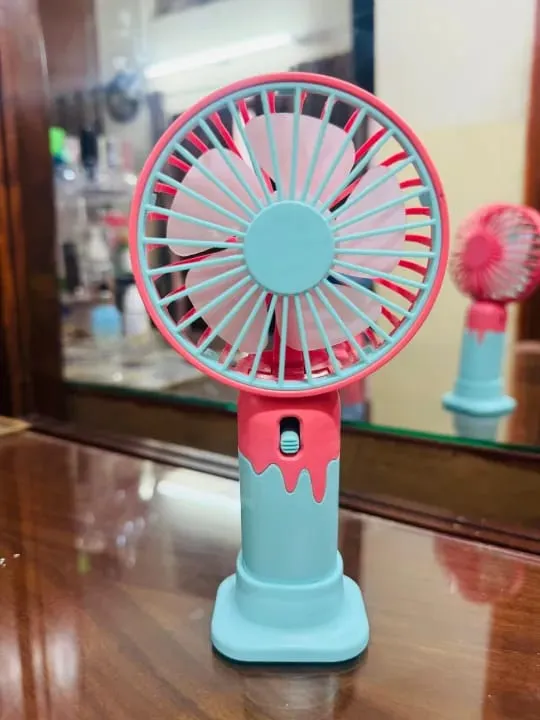 Easy To Use Rechargeable Fan Ultra-Portable Design