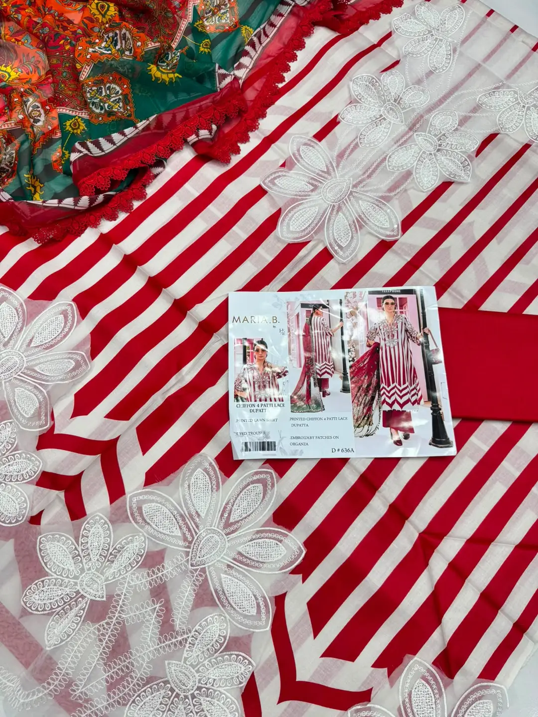 3 Pcs Women's Unstitched Printed Suit