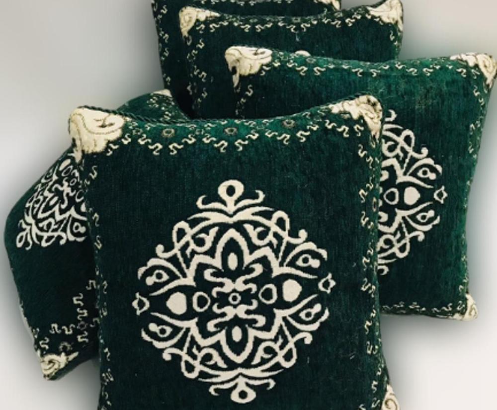 5-Piece Velvet Jacquard Cushion Cover Set Emerald Green Floral