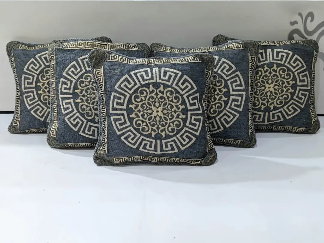 5 Pcs Velvet Jacquard Embroidered Cushion Cover