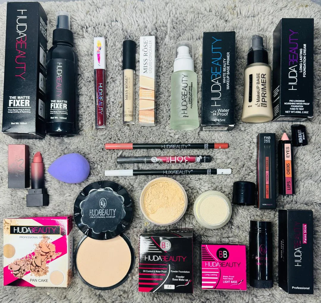 15 in 1 Makeup Kit for Women, Includes Foundation, Primer, Lipstick, Eyeliner, Concealer, Powder, Beauty Blender