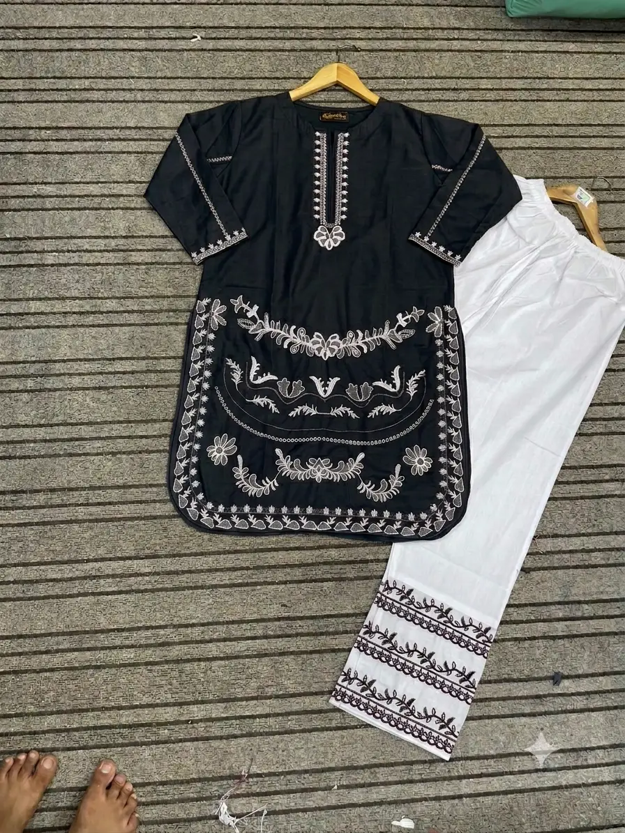2 Pcs Women's Stitched Cotton Embroidered Co-Ord Set