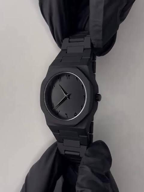 Men's Black Quartz Watch Lightweight Casual Wear