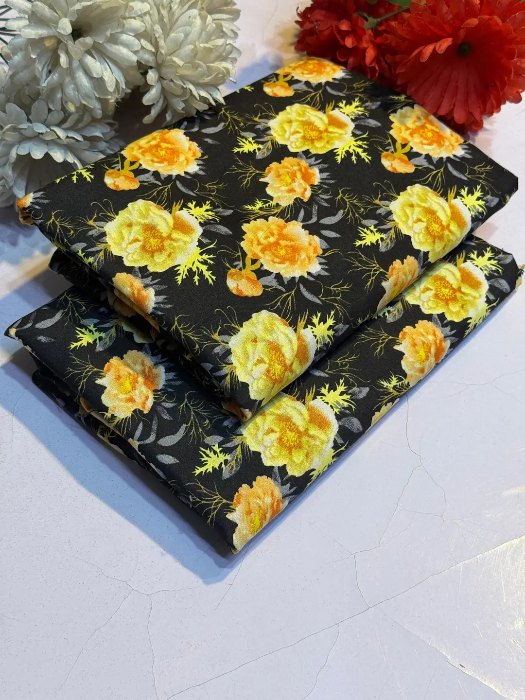 2 Pcs Women's Unstitched Printed Suit