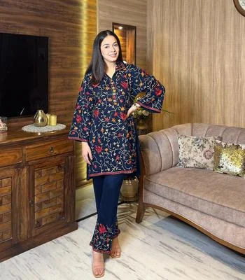 2 Pcs Women’s Stitched Katan Silk Embroidered Suit