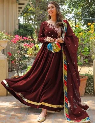 4 Pcs Embroidered Shamoz Silk Maxi Suit: Stylish Maroon Ensemble