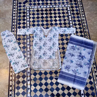 Lakhany 03 Piece stitched Printed Embroidered with Patch Work Printed Organza Dupatta Dress thumbnail 3