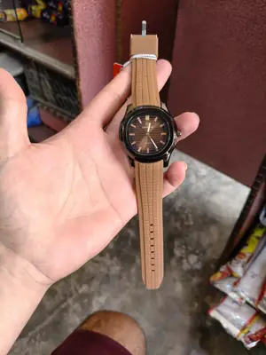 Men's Modern Stylish Look Watch thumbnail 3