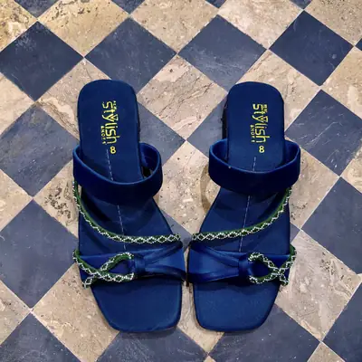 Stylish New Fancy Women's Slippers High Quality  thumbnail 5