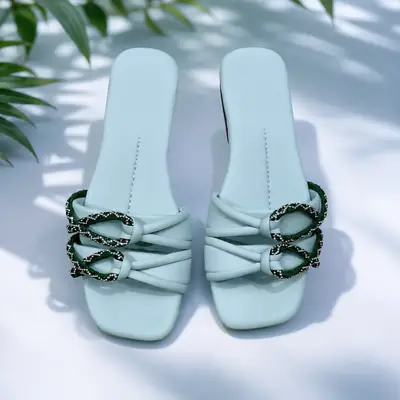 Stylish New Fancy Women's Slippers High Quality  thumbnail 2