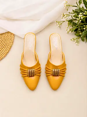 Stylish Women's Fancy Flats Available In 5 Size