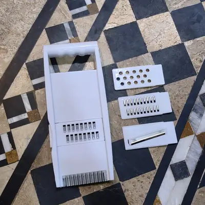 5 in 1 Vegetable Slicer Easy To Use And Mood Changes  thumbnail 6