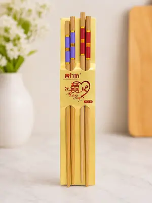 2 Pairs Wooden Fancy Chopsticks Set