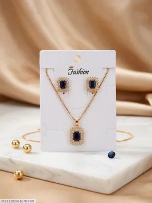 Women Funky Gold Plated Crystal Pendant Set thumbnail 1