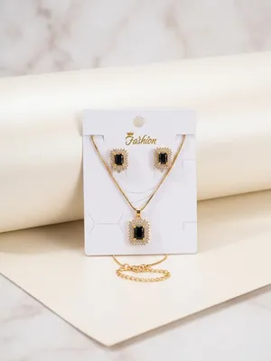 Women Funky Gold Plated Crystal Pendant Set thumbnail 2