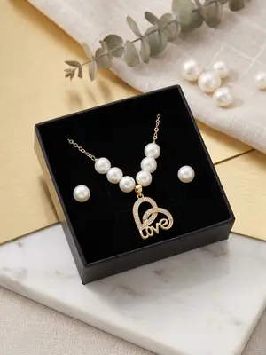 Modern Design Gold Plated Crystal Pendant Set thumbnail 2