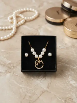 Modern Design Gold Plated Crystal Pendant Set thumbnail 2