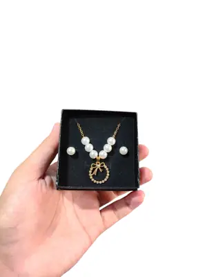 Modern Design Gold Plated Crystal Pendant Set thumbnail 3