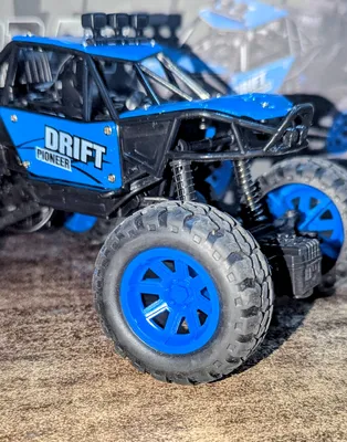 Drift Pioneer 6-Wheel Spray Rock Crawler RC Car thumbnail 4