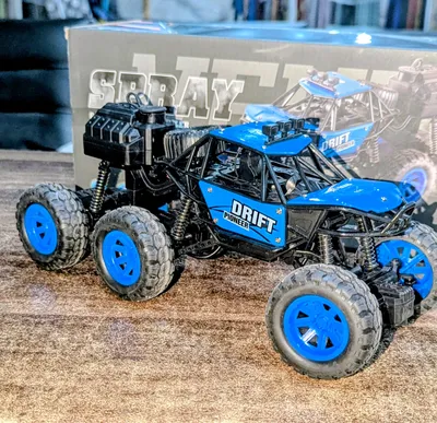 Drift Pioneer 6-Wheel Spray Rock Crawler RC Car thumbnail 5