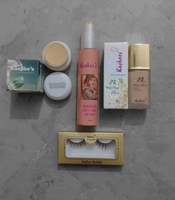 4 in 1 Makeup Deal thumbnail 1