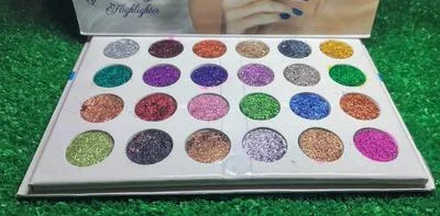 Kashee's Multicolor Glitter Eyeshadow Palette for Pakistani Brides thumbnail 2
