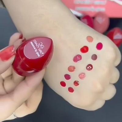Egg Shaped Lip Glosses - Hydrating Velvet Glossy Finish thumbnail 2