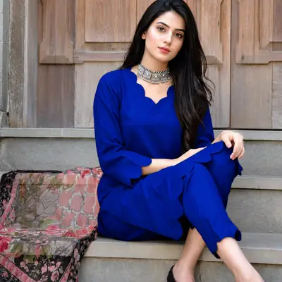 2 Pcs Women's Unstitched Plain Suit