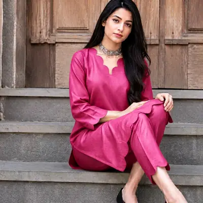 2 Pcs Women's Unstitched Plain Suit