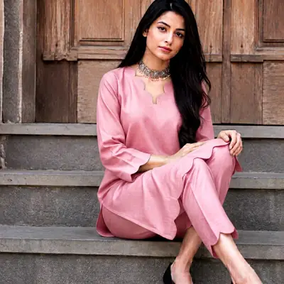 2 Pcs Women's Unstitched Plain Suit
