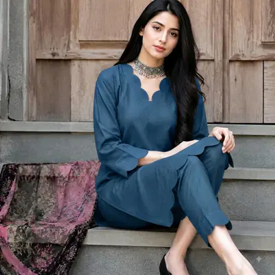 2 Pcs Women's Unstitched Plain Suit