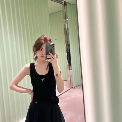 Women Black Slim Fit Vest with Metal Label