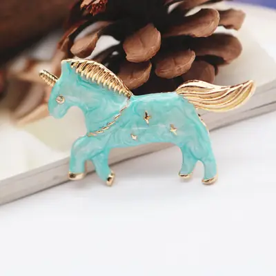 Lucky Horse Pendant Brooch for Women
