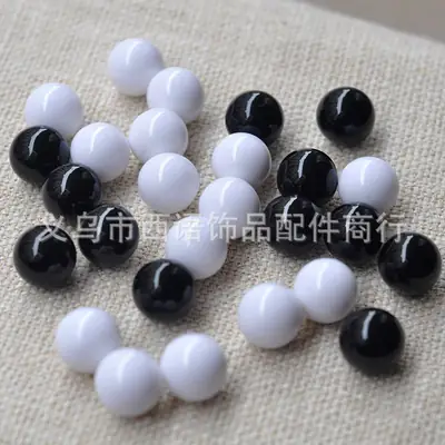 Black & White Plastic Balls 18mm Educational Decor