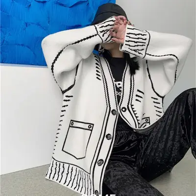 Women Loose Knitted Cardigan Black Winter Graffiti Style