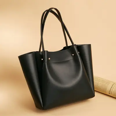 Black Women's Large Capacity Tote Bag