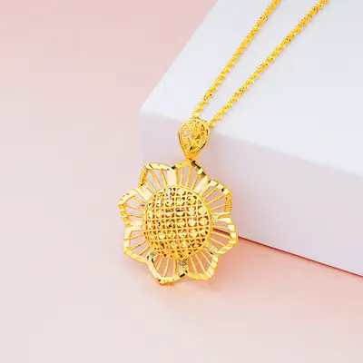 Women Gold Sunflower Pendant Retro Ethnic Jewelry