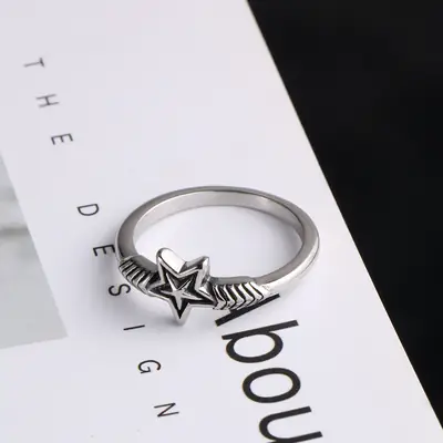 Stylish Star Wing Ring for Men Women