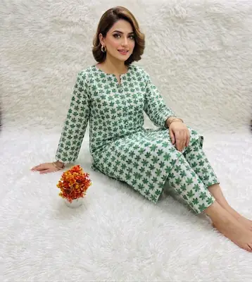 2 Pcs Women's Unstitched Printed Suit