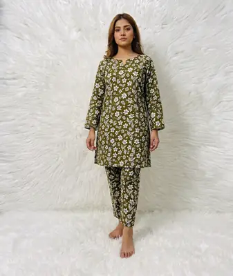 2 Pcs Women's Unstitched Printed Suit
