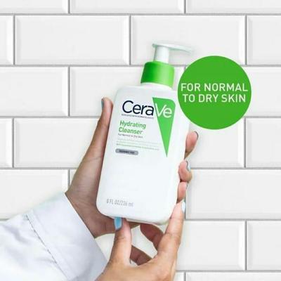 Hydrating Facial Cleanser & Lotion Set for Pakistani Skin thumbnail 2