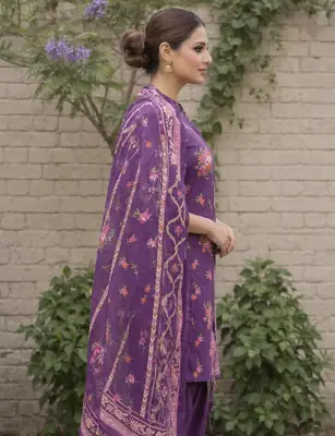 Stylish 3 Pcs Women's Unstitched Lawn Digital Print Suit thumbnail 3