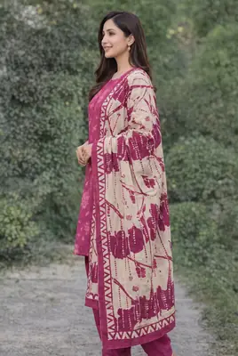 Stylish 3 Pcs Women's Unstitched Lawn Digital Print Suit thumbnail 2