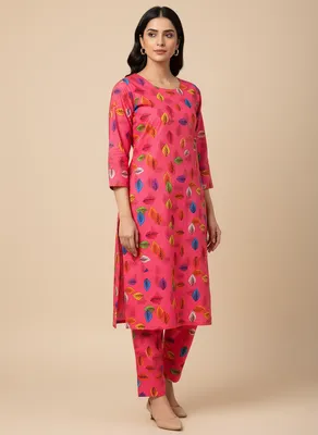 Stylish 2 Pcs Women's Unstitched Printed Suit thumbnail 3