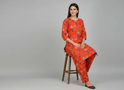 Stylish 2 Pcs Women's Unstitched Printed Suit thumbnail 4