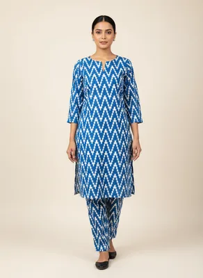 Stylish 2 Pcs Women's Unstitched Printed Suit thumbnail 5