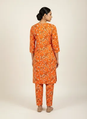 Stylish 2 Pcs Women's Unstitched Printed Suit thumbnail 4